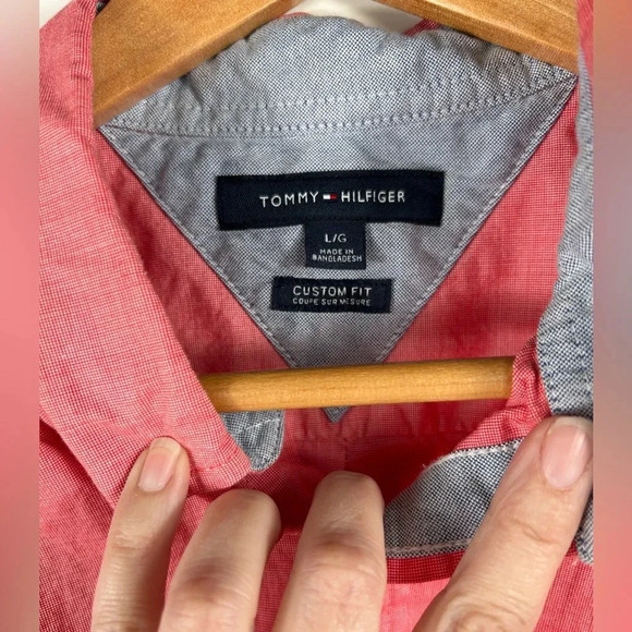Tommy Hilfiger “Custom Fit” cotton casual button-down shirt, Large, Pink - Picture 2 of 7